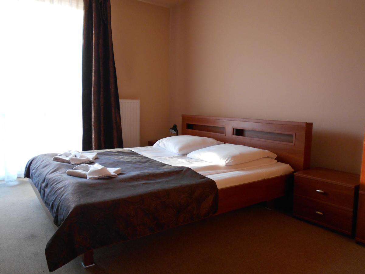 Hotel Astor Radom Bagian luar foto